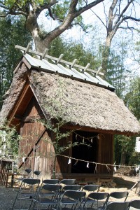 初生衣神社の織殿